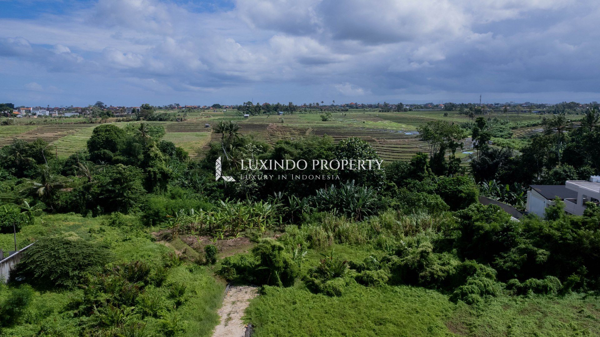 TUMBAK BAYUH - RIVERFRONT LAND FOR LEASE WITH GREENBELT VIEWS (LHL305)